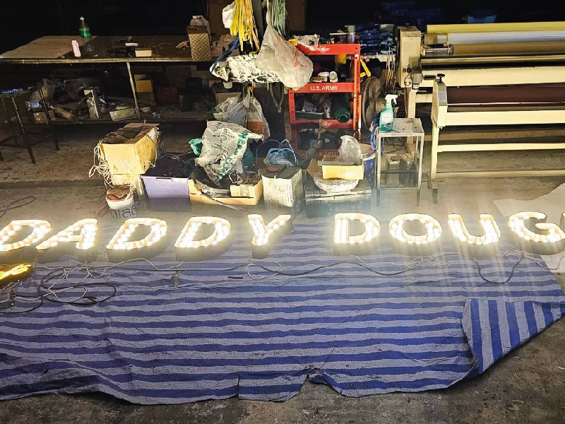 ป้ายไฟ & อักษรโลหะคุณภาพ